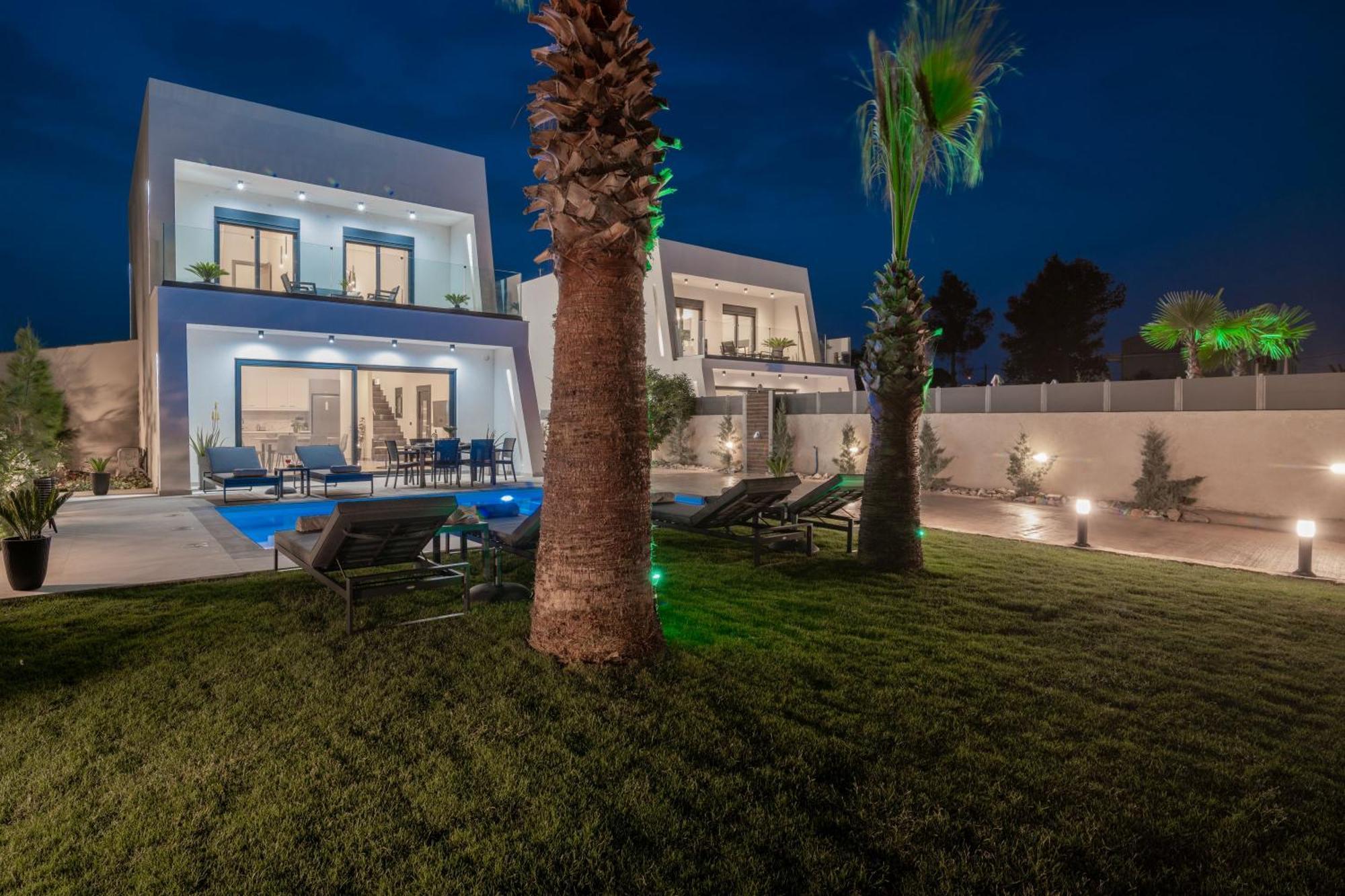 Sunwhite Villas - Private Pool & Cozy Atmosphere, By Zantewize Laganász Kültér fotó