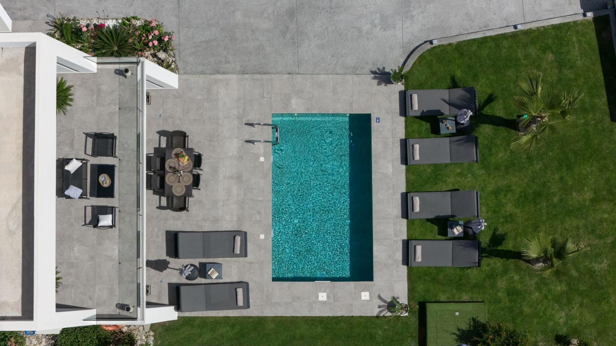 Sunwhite Villas - Private Pool & Cozy Atmosphere, By Zantewize Laganász Kültér fotó