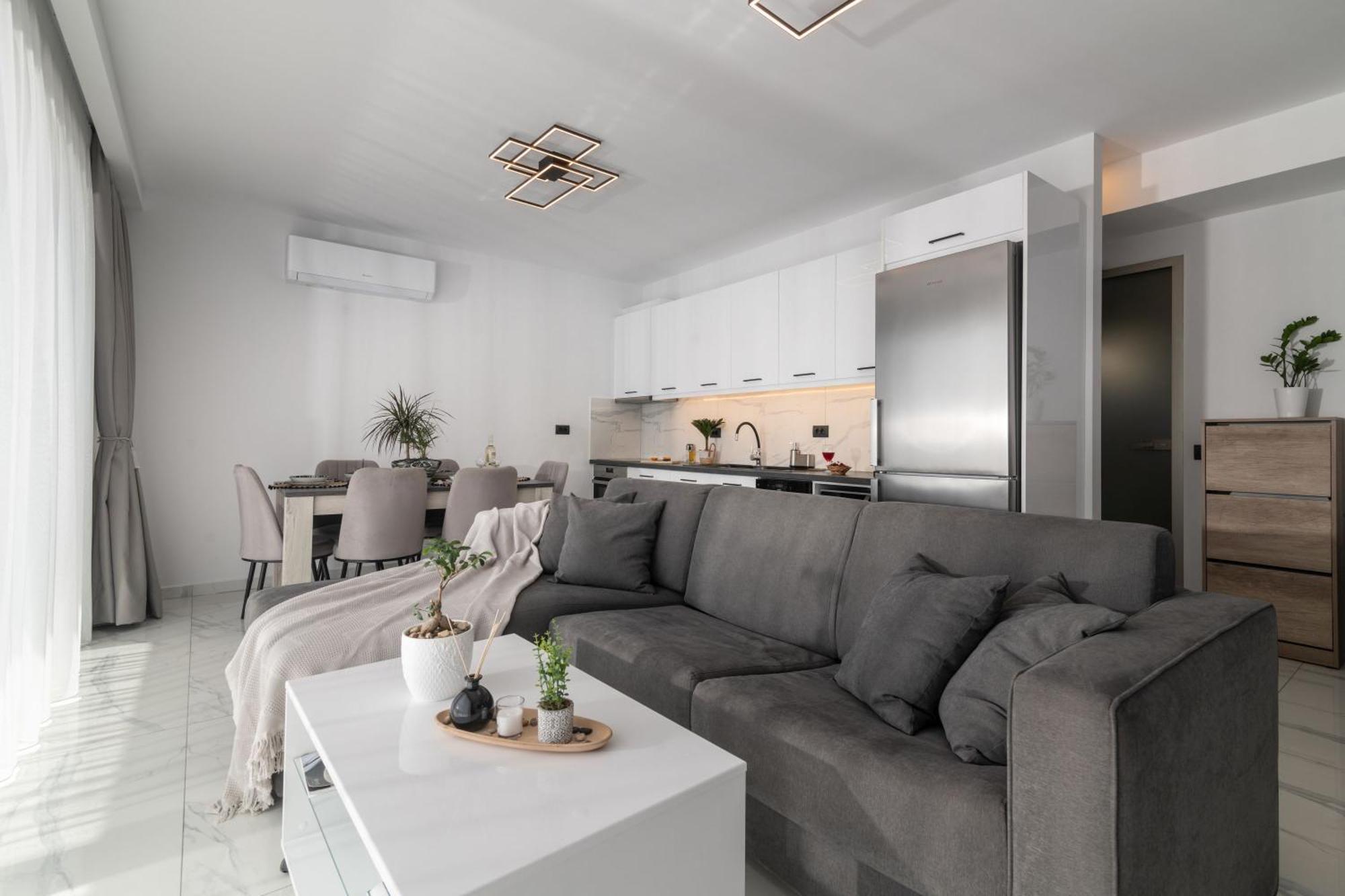 Sunwhite Villas - Private Pool & Cozy Atmosphere, By Zantewize Laganász Kültér fotó