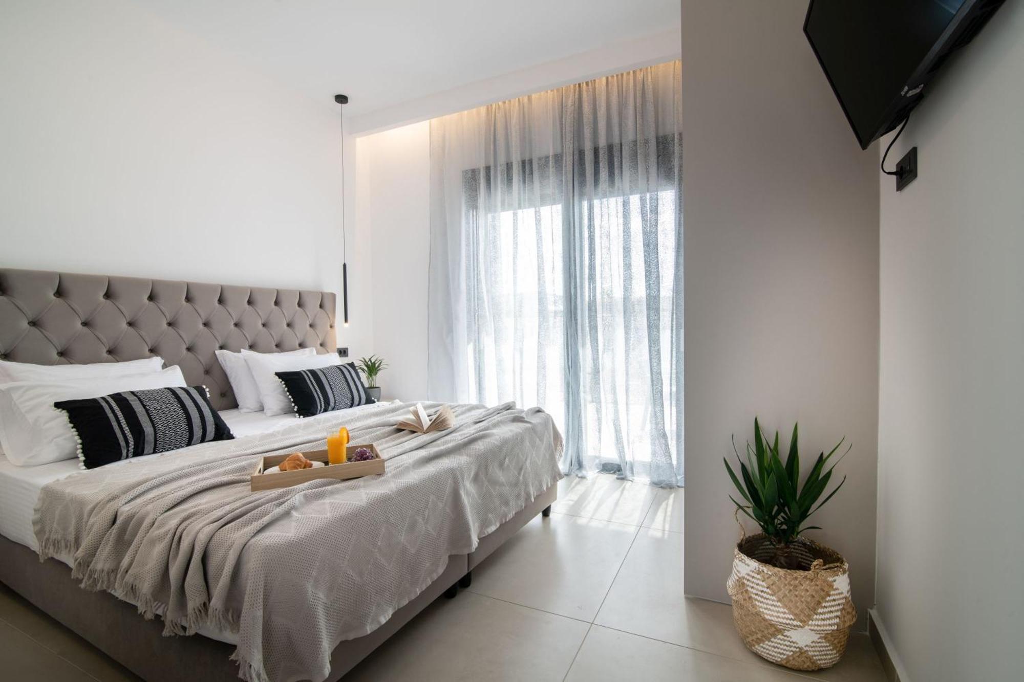 Sunwhite Villas - Private Pool & Cozy Atmosphere, By Zantewize Laganász Kültér fotó
